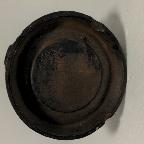 Vintage Cast Iron Candle/ Wine Bottle Holder - Picture 4 of 7